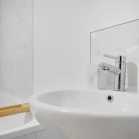 Seaside Haven On Newcomen Grove, Retreat Apartament *