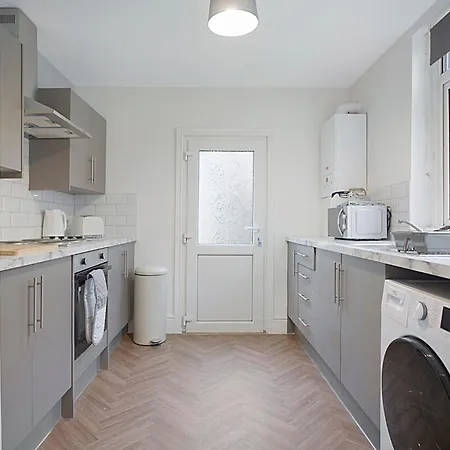 Seaside Haven On Newcomen Grove, Retreat Daire *